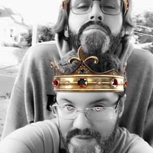 Meet your Posher, Cas'aaren